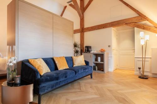 Family Room with Garden View
