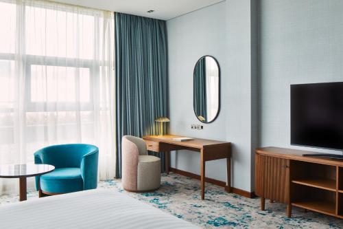 Executive King Room with View