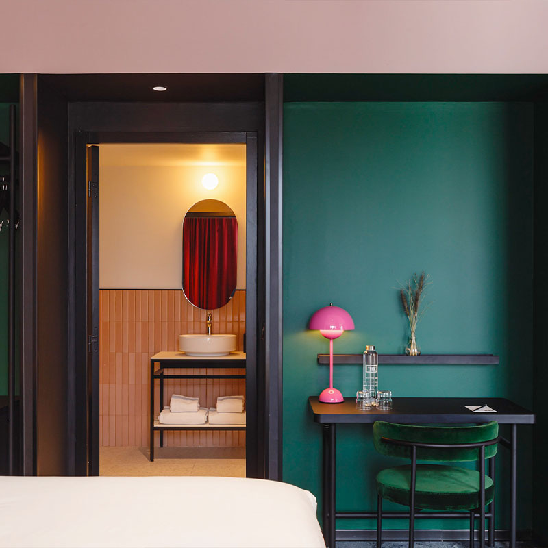 TRIBE Comfort Suite