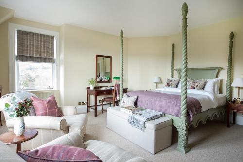 Superior King Room 