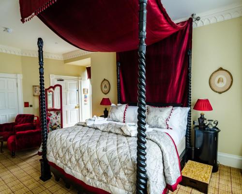 Castle Tower Suite