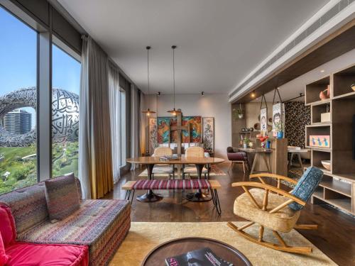 Artist Village Suite with Museum View