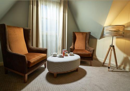 Family Room (2 adults + 2 children)