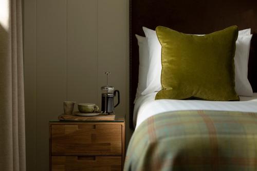 Classic Single Room