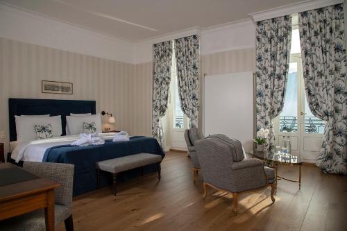 Deluxe Double Room with Lake View