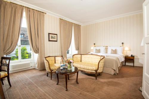 Deluxe Double Room with City View