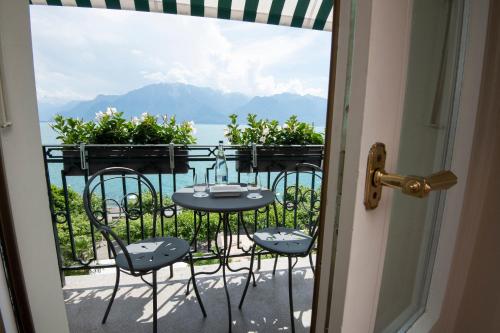 Junior Suite with Lake View
