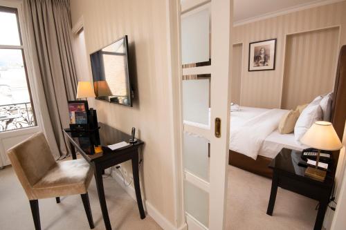 Executive Suite with Partial Lake View