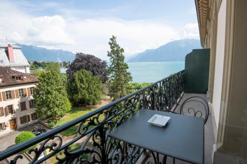 Executive Suite with Partial Lake View