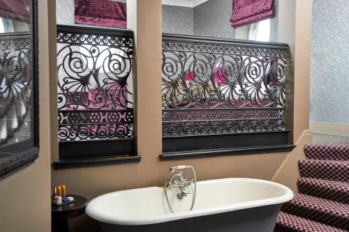 Signature Suite