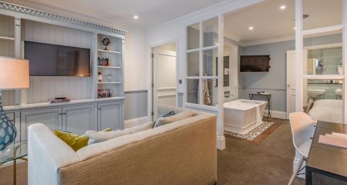 Luxe Jr Suite