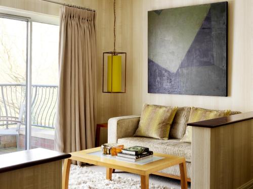 Atrium Suite