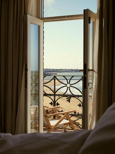 Deluxe Double Room with Balcony and Sea View