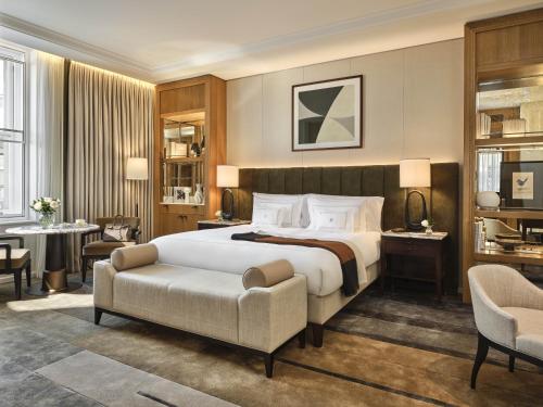 Trafalgar Suite