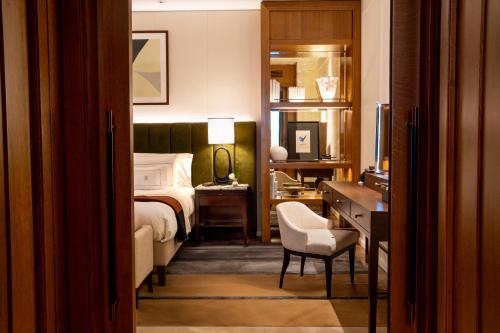 Trafalgar Suite