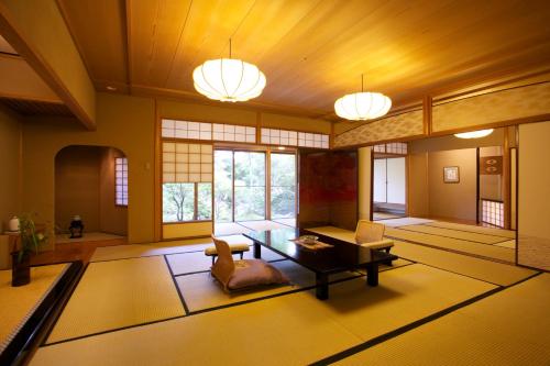 Duplex Villa Suite with Beds