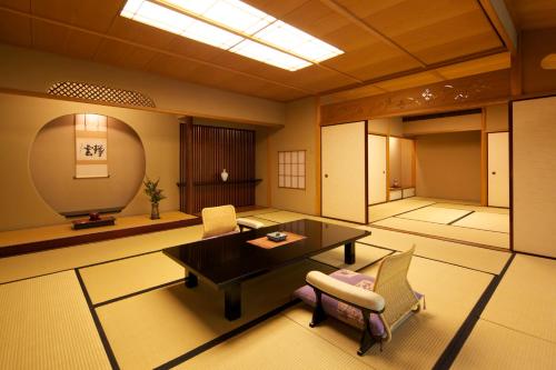 Duplex Villa Suite with Beds