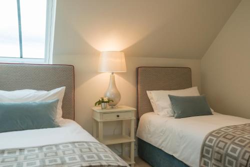 Deluxe Three-Bedroom Cottage