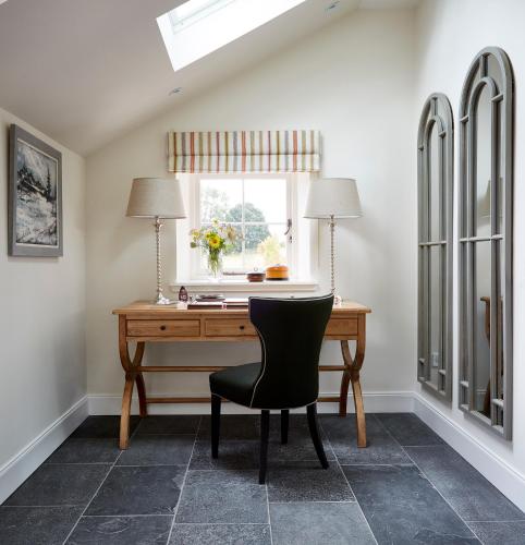 Deluxe Three-Bedroom Cottage