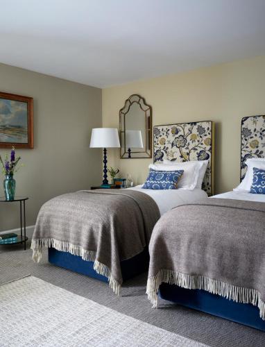 Superior King Room 