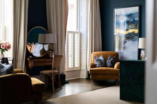 Superior King Room 