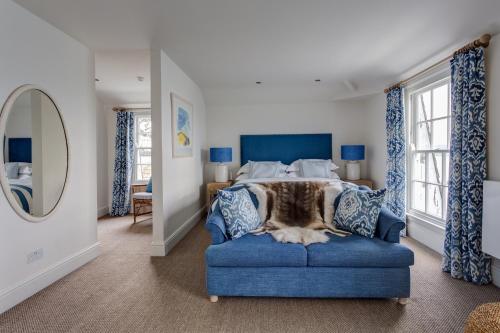 Deluxe Suite with Sea View