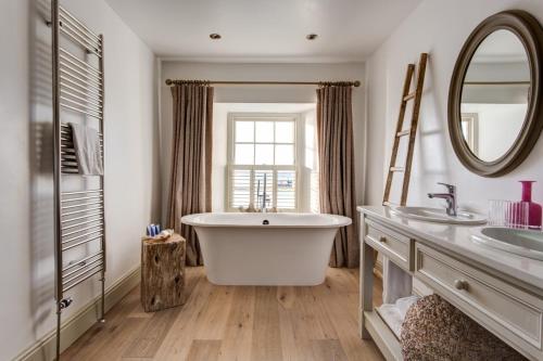 Deluxe Double Room with Sea View