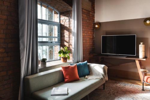 One Bedroom Apartment