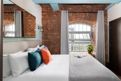 Premium One Bedroom Apartment with Sofa Bed