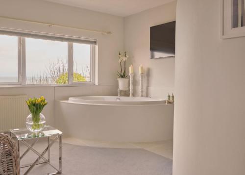 Queen Room with Sea View