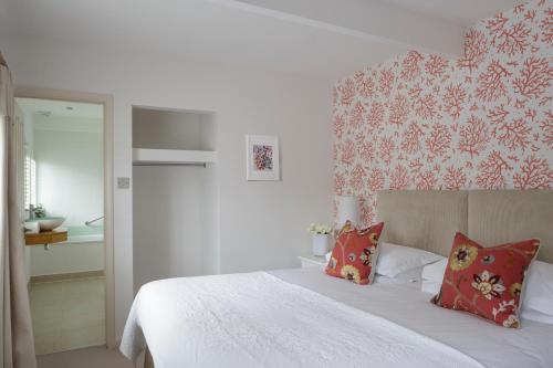 Double or Twin Room - no Sea View