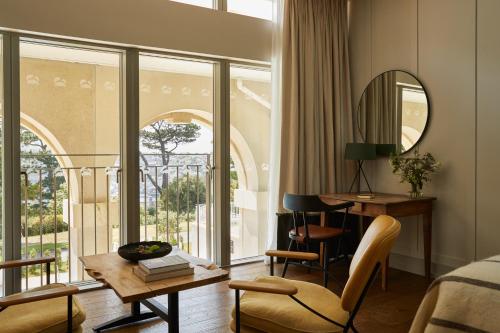 Deluxe Double or Twin Room with Pool View