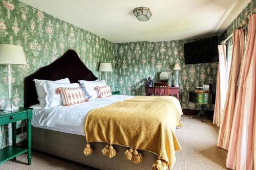 Cozy Double Room - Coach House 