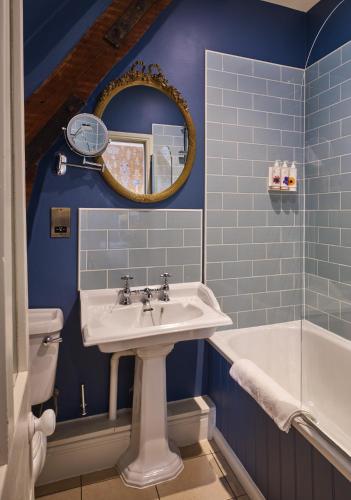 Character Double Room