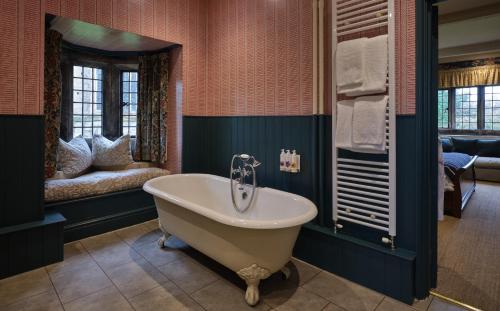 Junior Master Suite