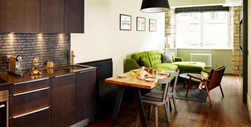 Luxury One-Bedroom Apartment