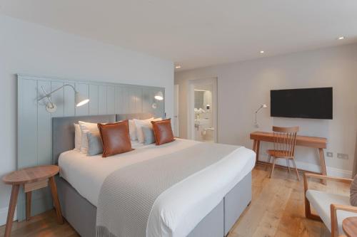 Three Bedroom Penthouse Apartment