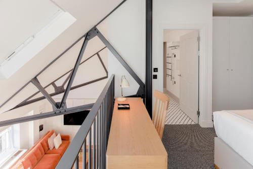 Royal Mile Deluxe One Bedroom Loft Apartment