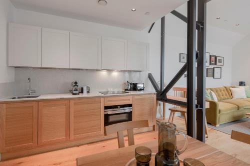 Deluxe One Bedroom Loft