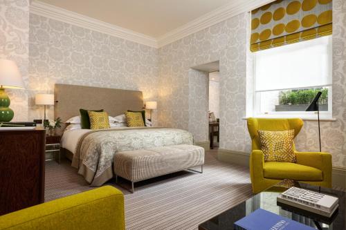 Deluxe King or Twin Room