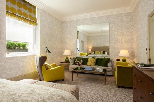 Deluxe King or Twin Room