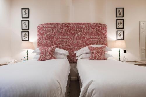 Classic Double or Twin Room with wet room
