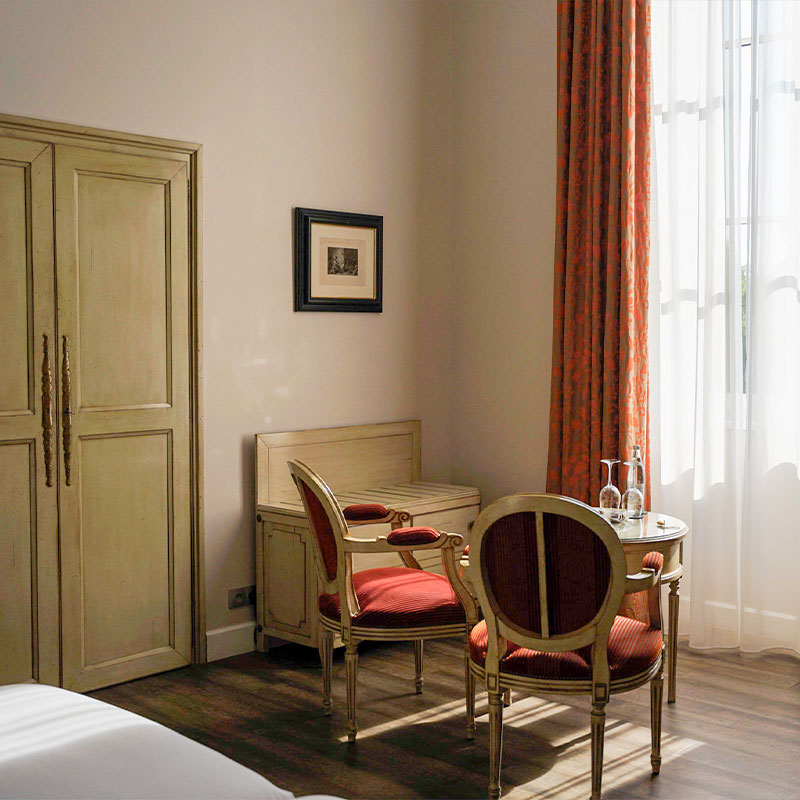 Prestige Room 
