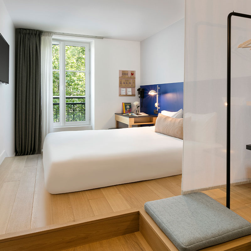Double Room - Bastille View