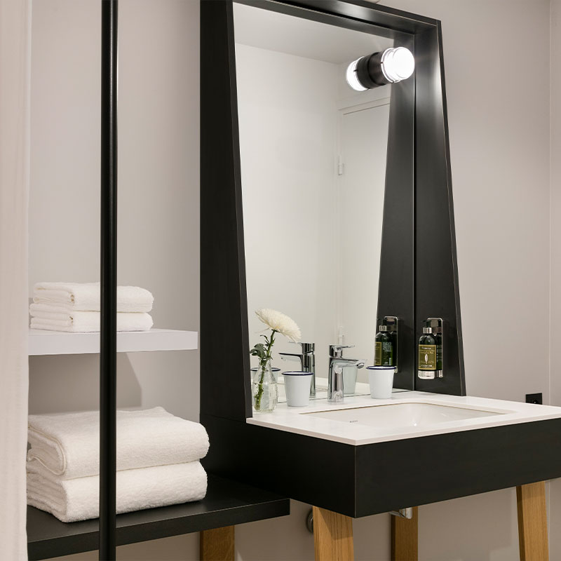 Double Room - Bastille View