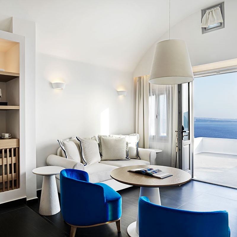 Superior Suite with Open Air Jetted Tub