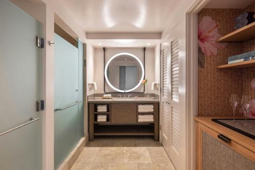Two Queen Room - Club Lounge Access