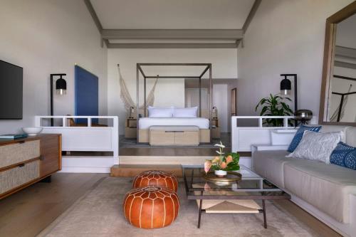 King Bungalow - Club Lounge Access