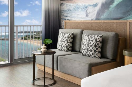Resort with King and Sofa Bed - Partial Ocean View
