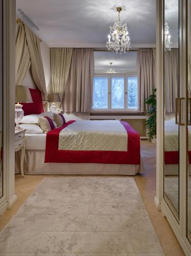 Junior Suite with Park View